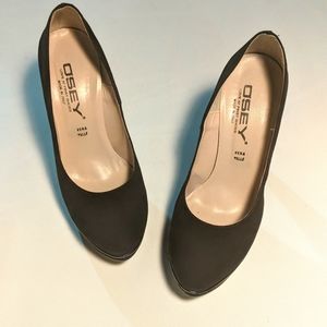 Vera Pelle Osey, black suede, 4.5" women's heels, size 37.